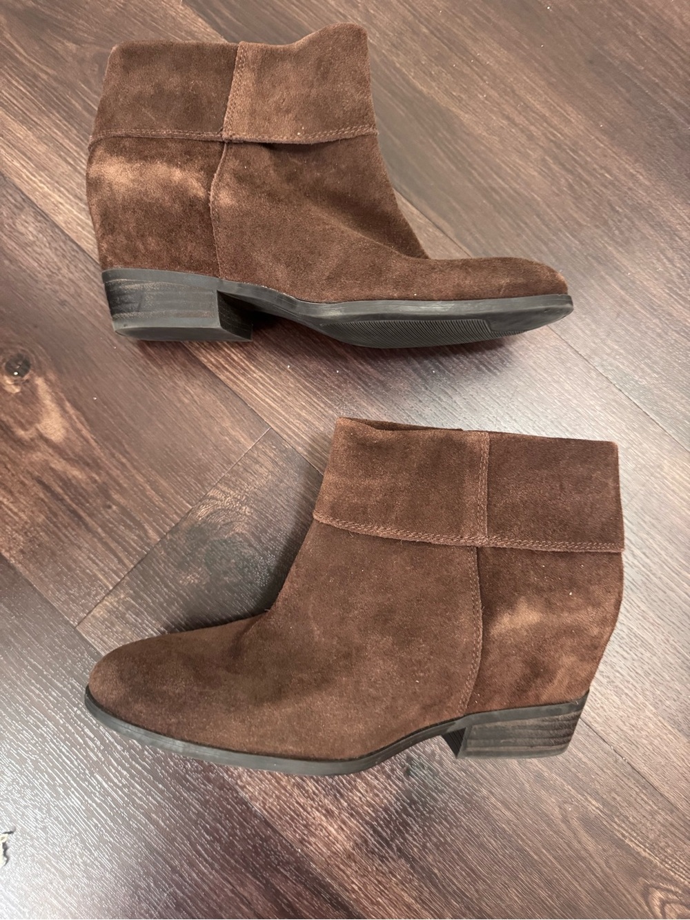 Franco Sarto Mako Chocolate Brown Suede Pull On Wedge Boots Size 8.5